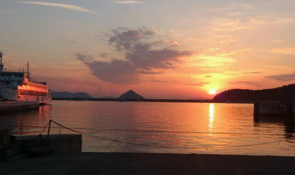 Yado Seven Beach Naoshima Exterior photo